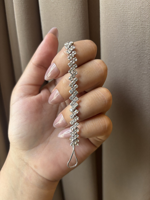 Zig-Zag Rhinestone Adjustable Bracelet