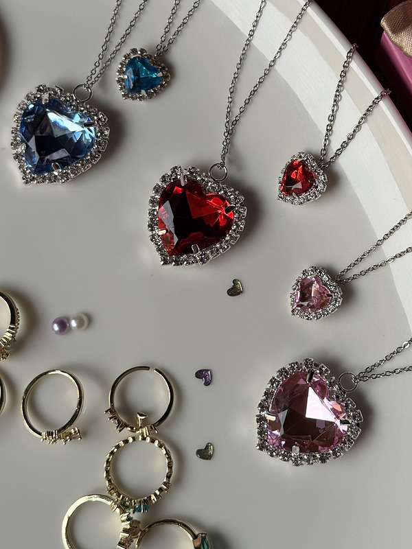 Amore Necklace (stainless steel chain)
