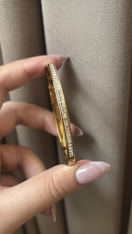 Mila Crystal Bangle