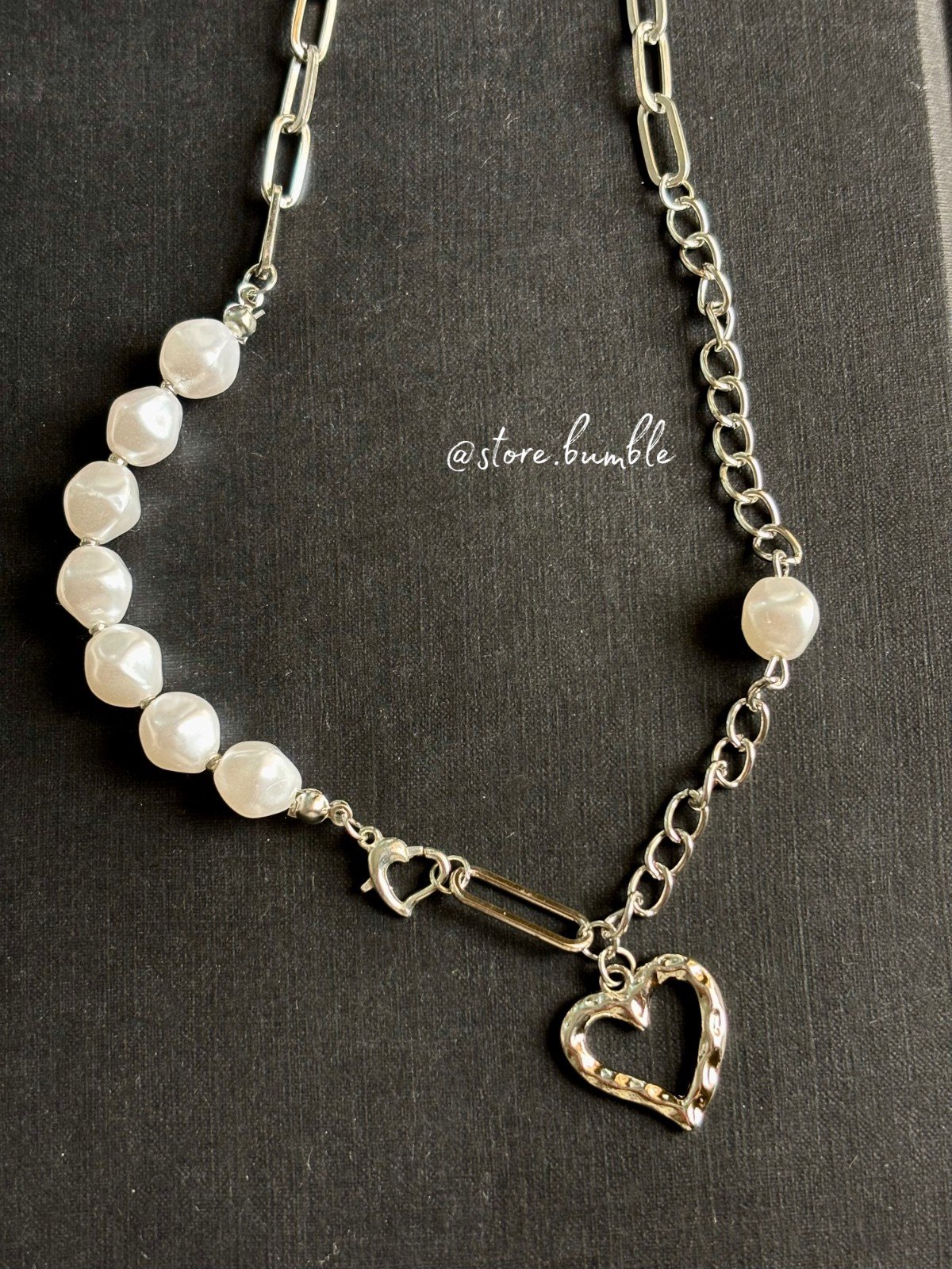 Y2K Pearl Heart Necklace