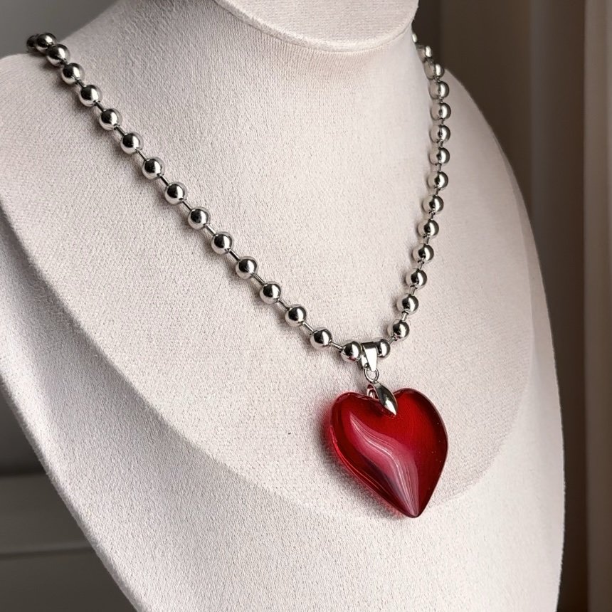 Scarlet Heart Choker