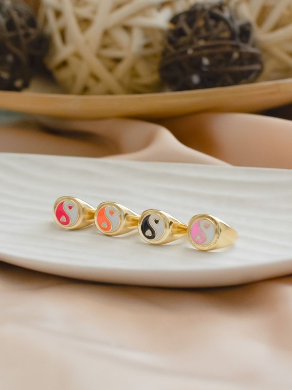 Yin &amp; Yang Signet Ring