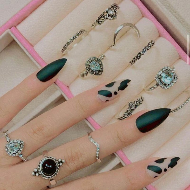 Antique Rings Set