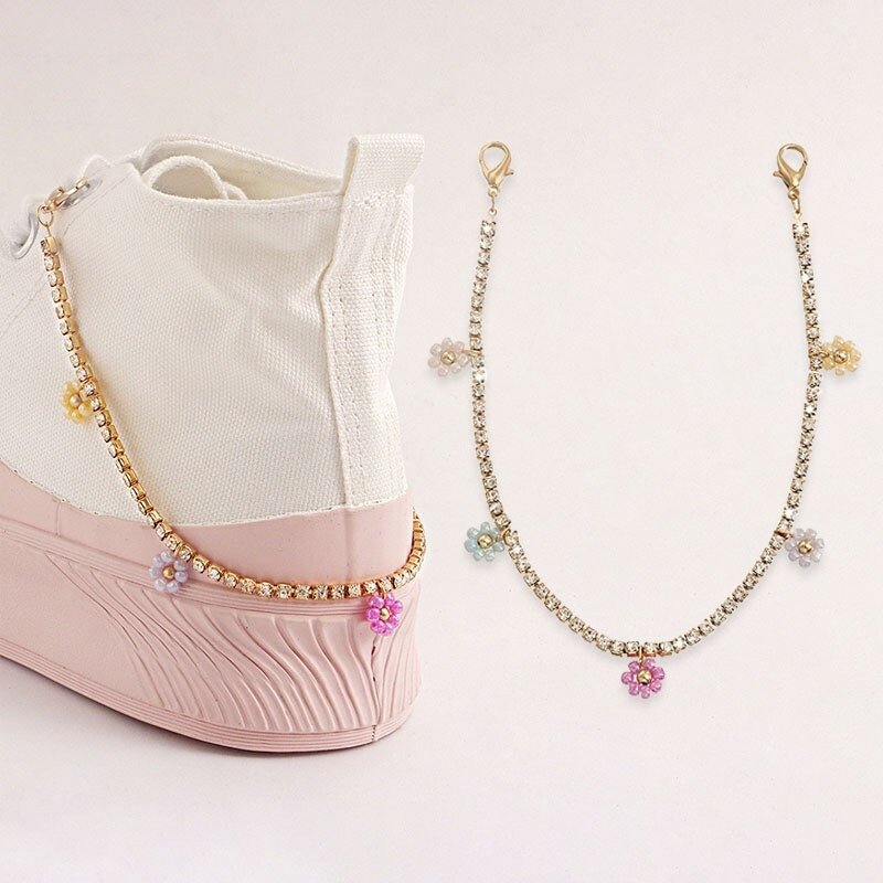 Daisy Tennis Shoe Chain